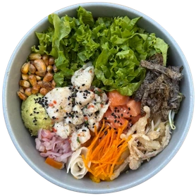 Poke con salmón, palta y vegetales